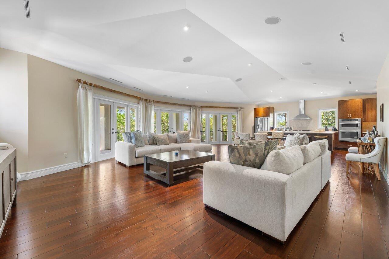 CASSEEKEY ISLAND AT JONATHANS LANDING - Residential