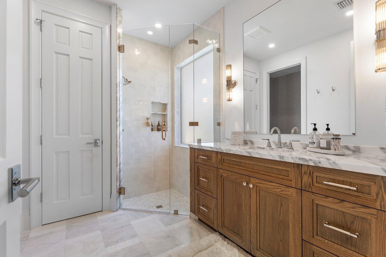 CASSEEKEY ISLAND AT JONATHANS LANDING - Residential