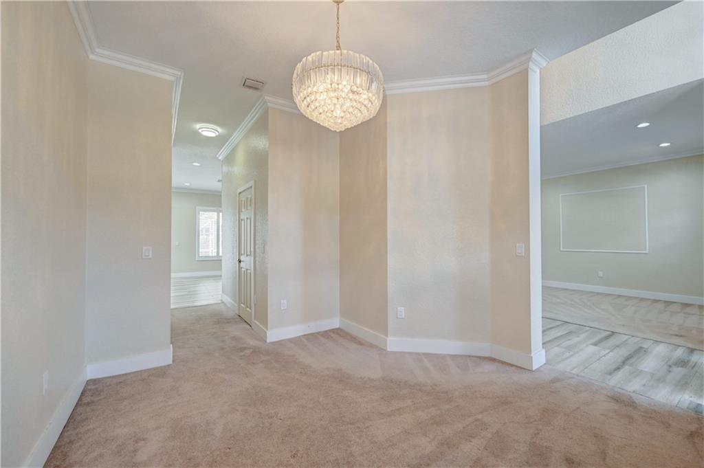 Boulevard Forest 113-39 B - Residential