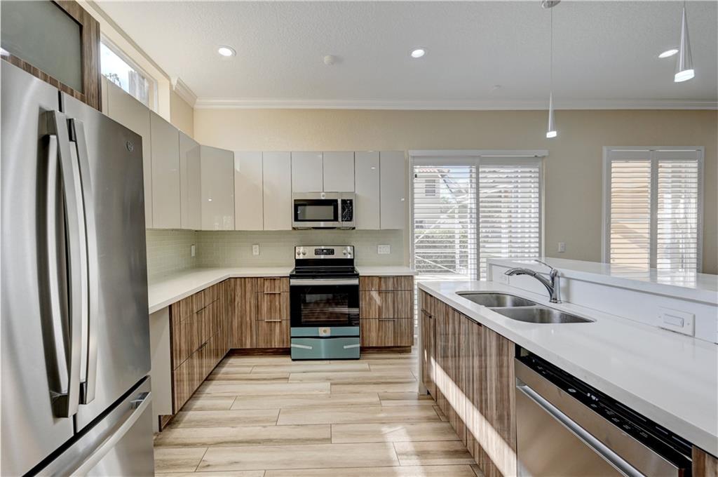 Boulevard Forest 113-39 B - Residential