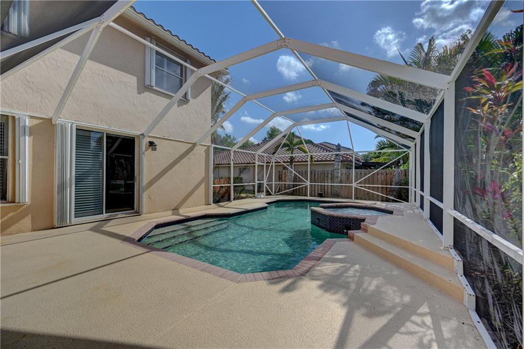 Boulevard Forest 113-39 B - Residential