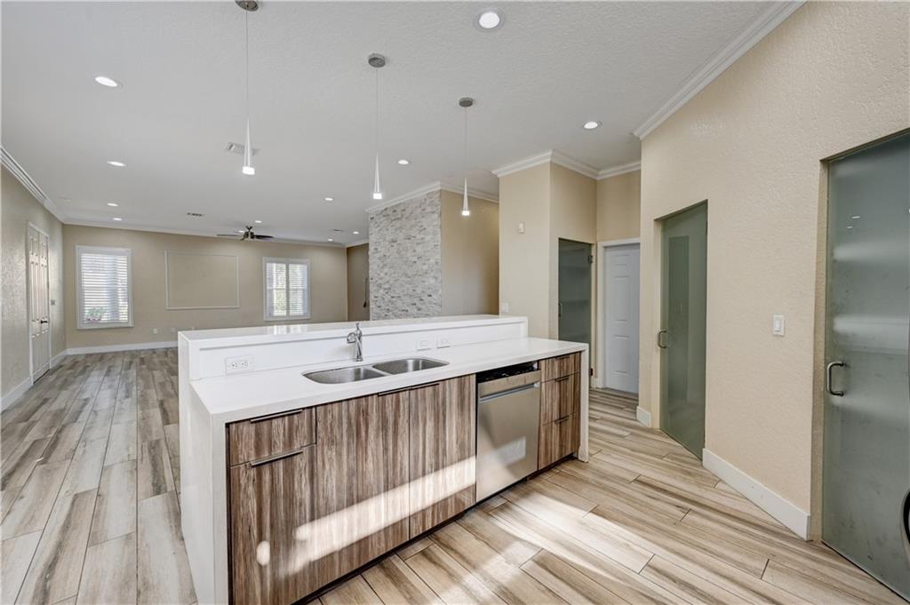 Boulevard Forest 113-39 B - Residential