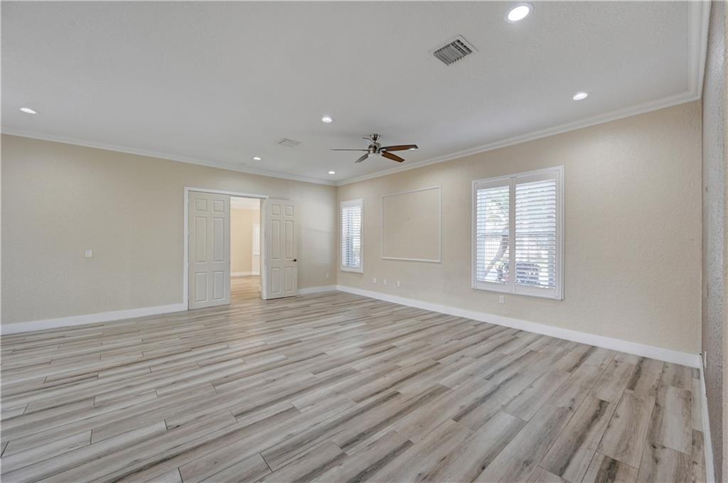 Boulevard Forest 113-39 B - Residential