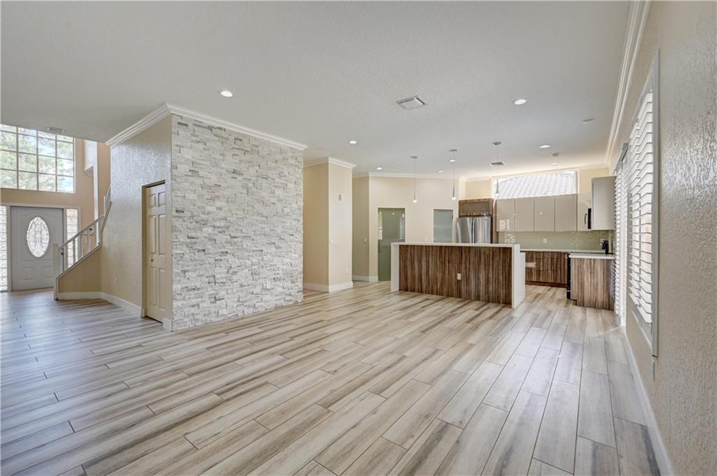 Boulevard Forest 113-39 B - Residential