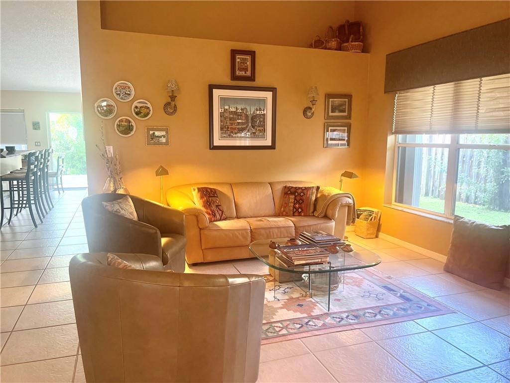 Boulevard Forest 113-39 B - Residential