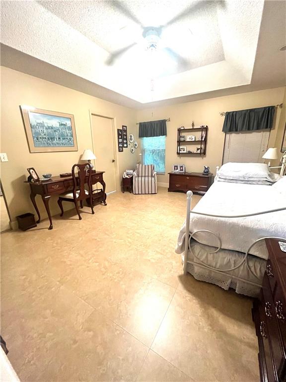 Boulevard Forest 113-39 B - Residential