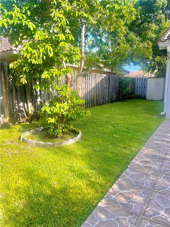 Boulevard Forest 113-39 B - Residential
