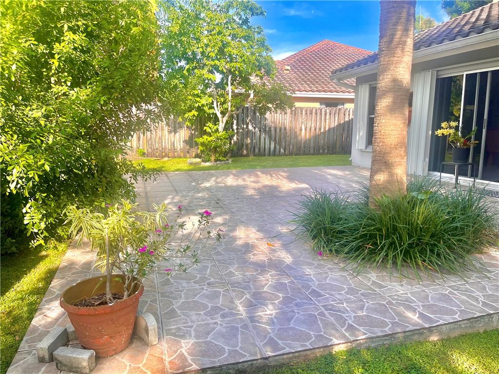 Boulevard Forest 113-39 B - Residential