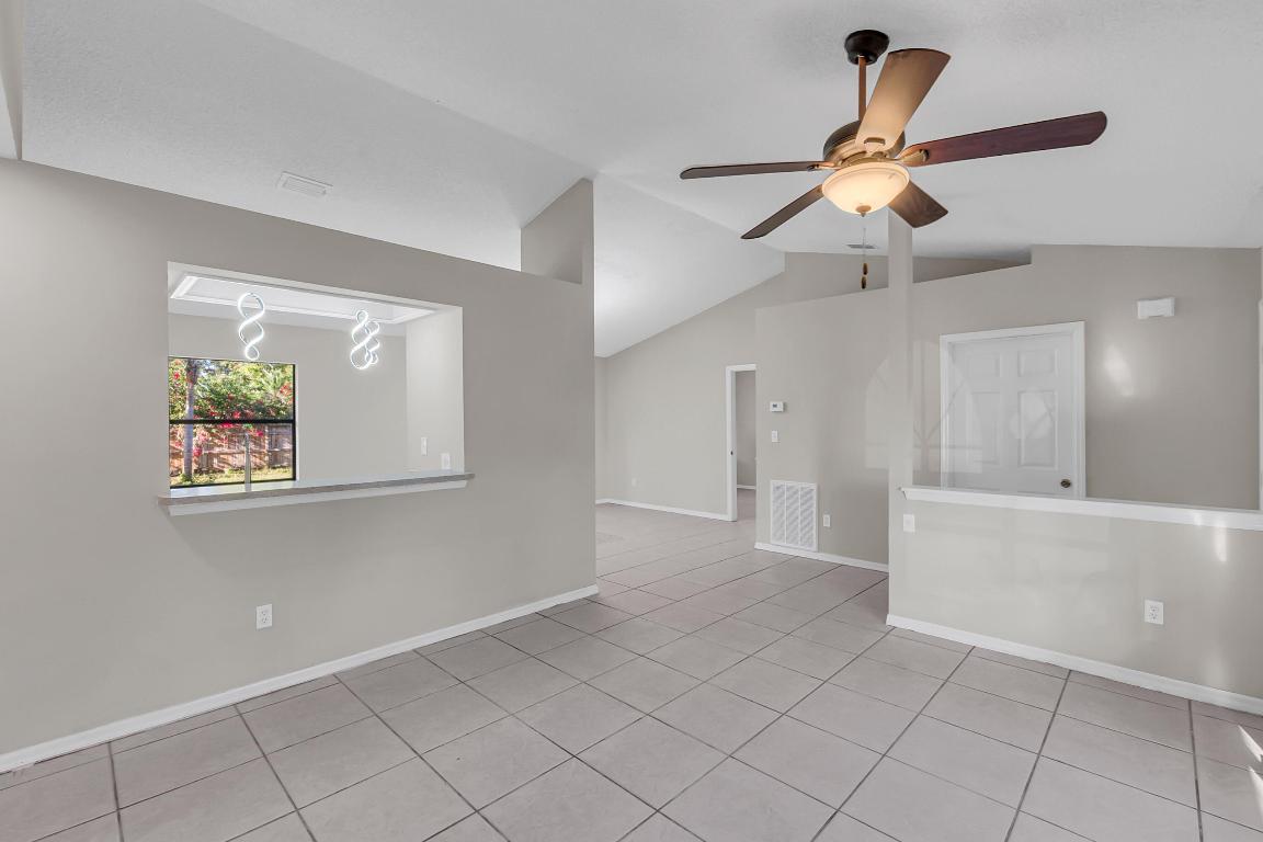 SEBASTIAN HIGHLANDS UNIT 10 - Residential