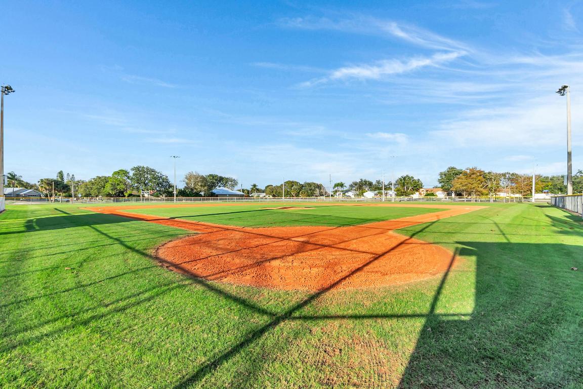 SEBASTIAN HIGHLANDS UNIT 10 - Residential