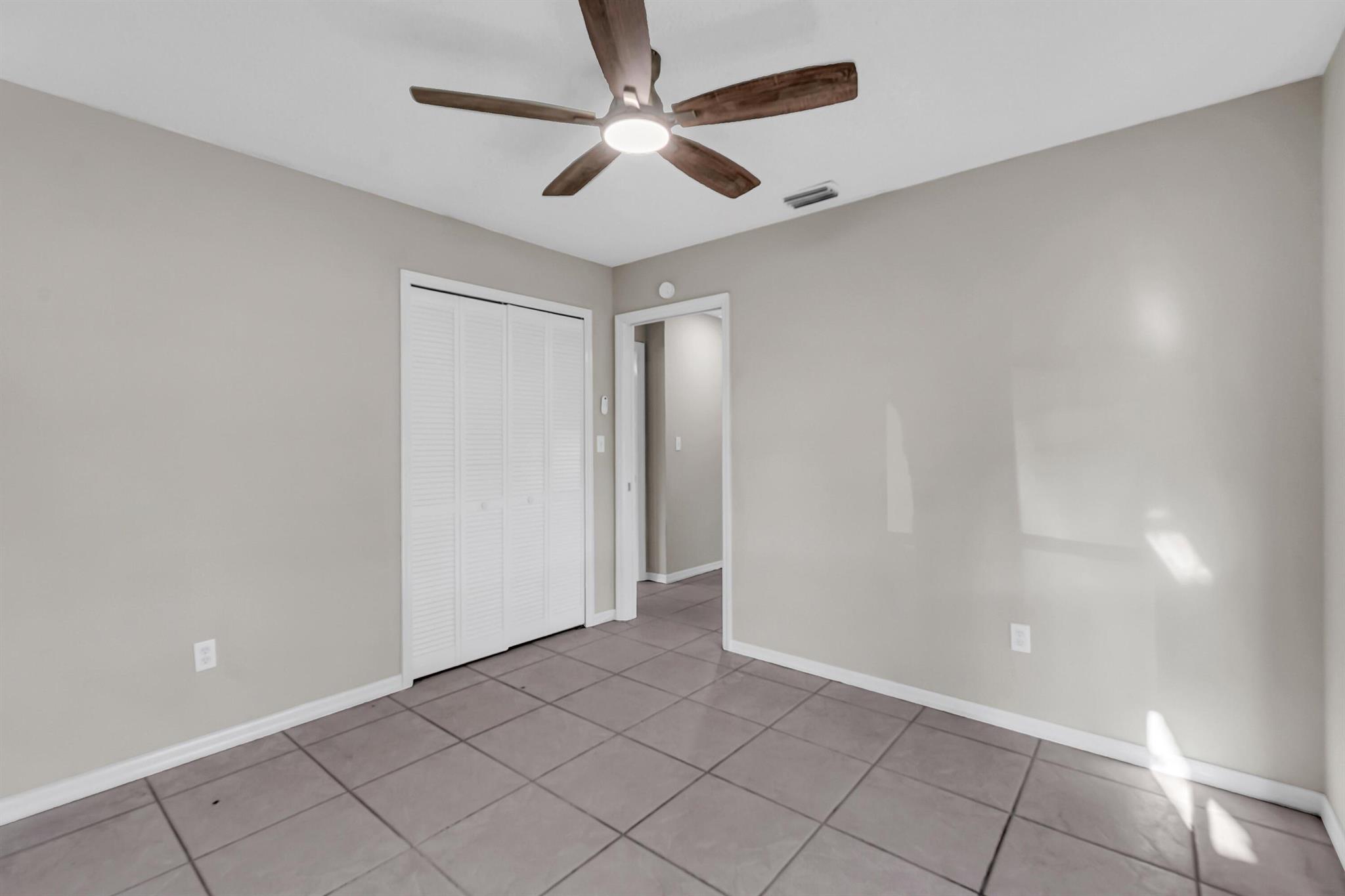 SEBASTIAN HIGHLANDS UNIT - Residential