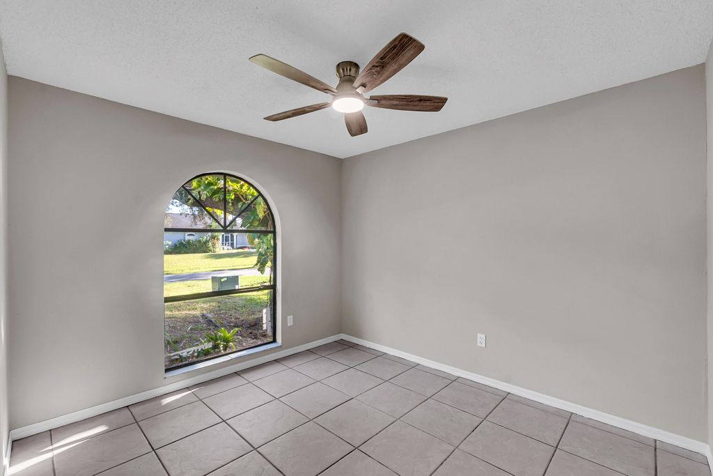 Photo of 509 Breakwater Terrace, Sebastian, FL 32958 (MLS # R11149831)