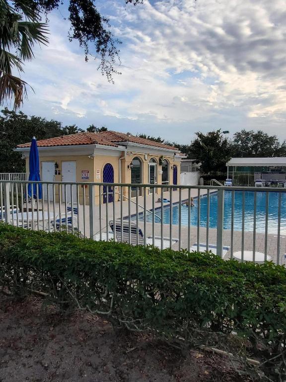 FLORIDA CLUB - Residential