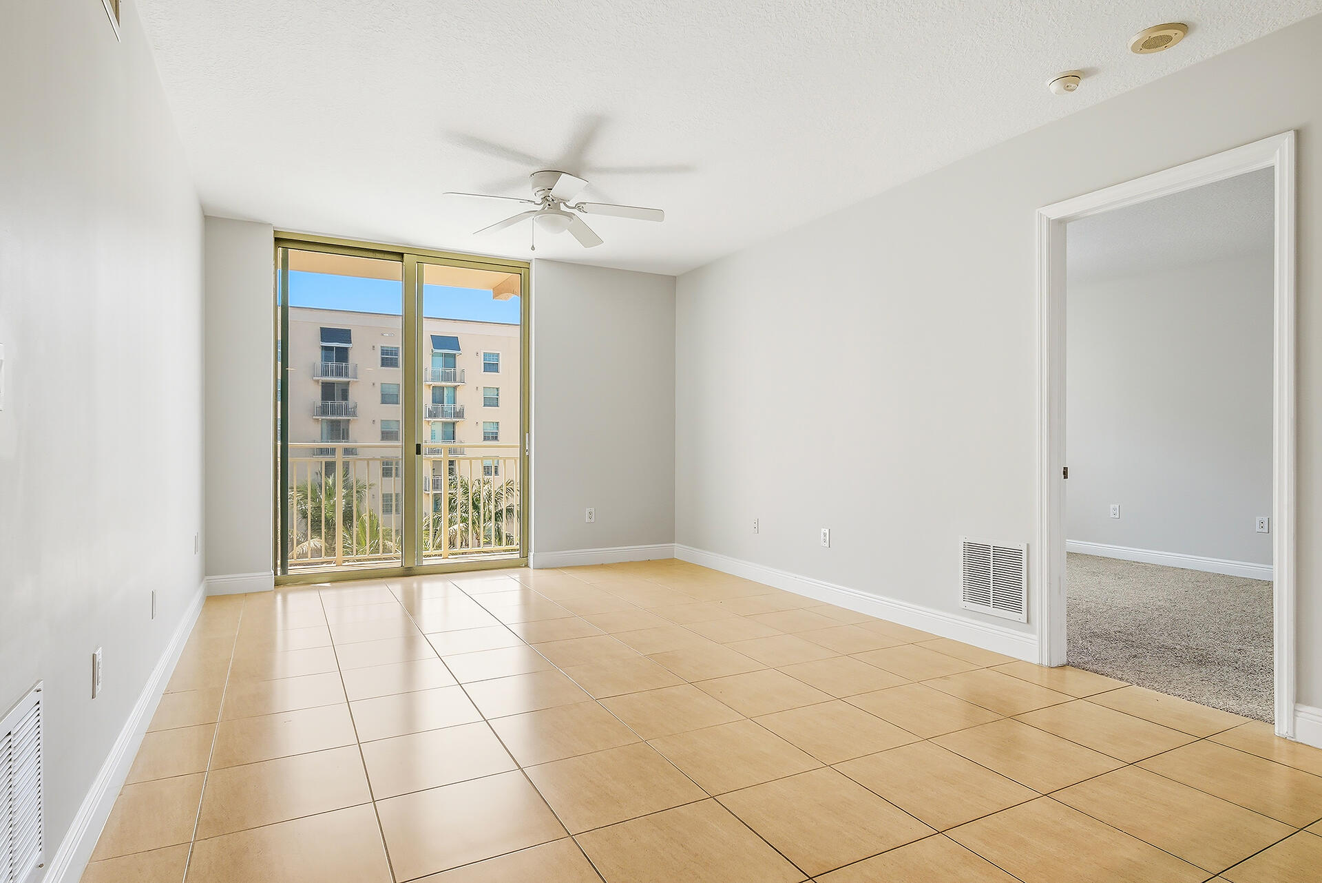 610 CLEMATIS CONDO - Residential
