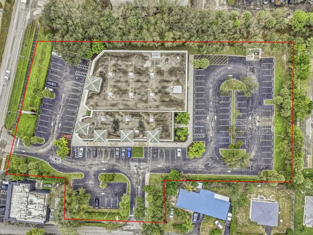 Photo of 11701 Us Highway, North Palm Beach, FL 33408 (MLS # R11154270)