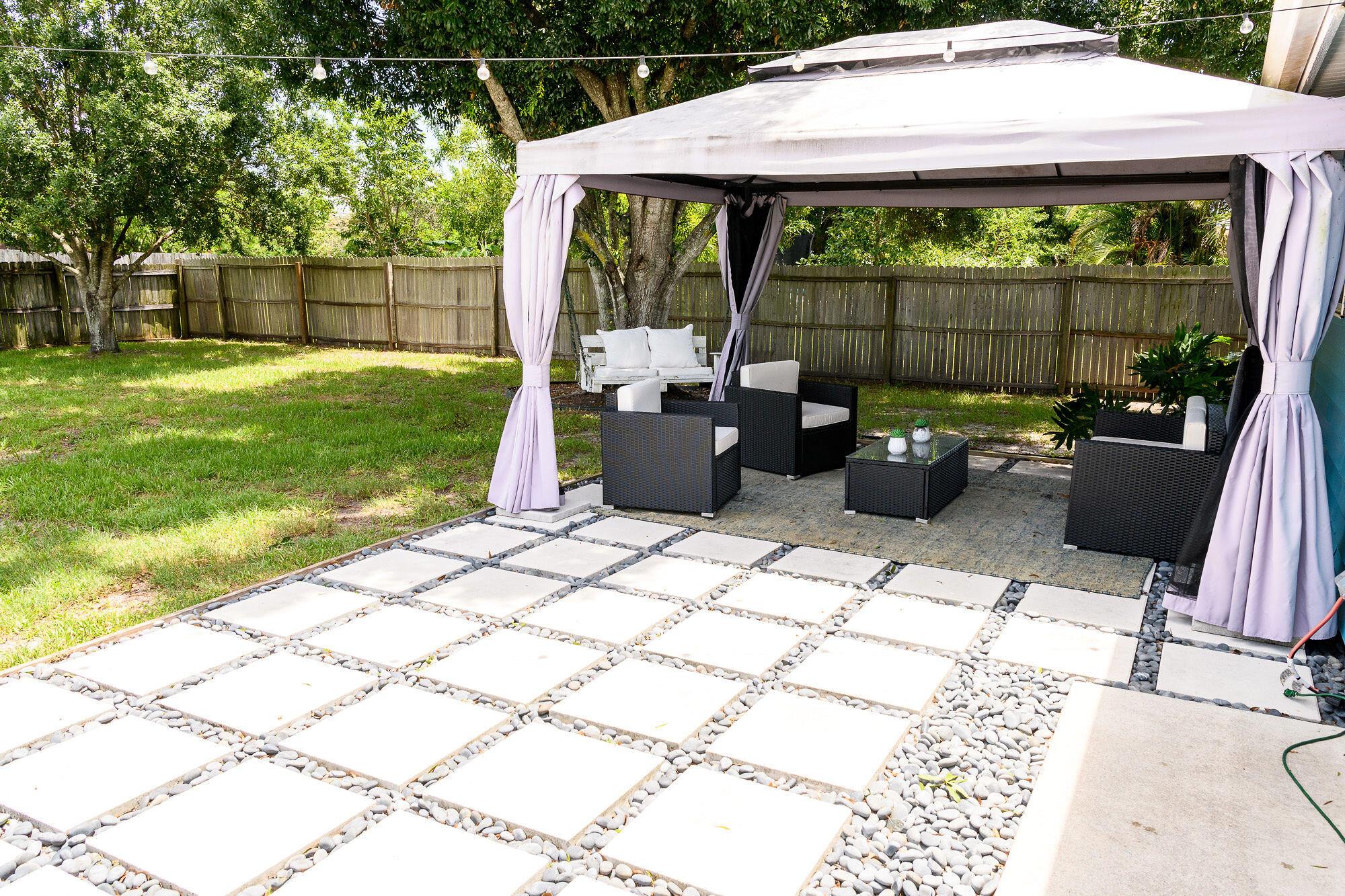 PORT ST LUCIE SECTION 40 - Residential Lease