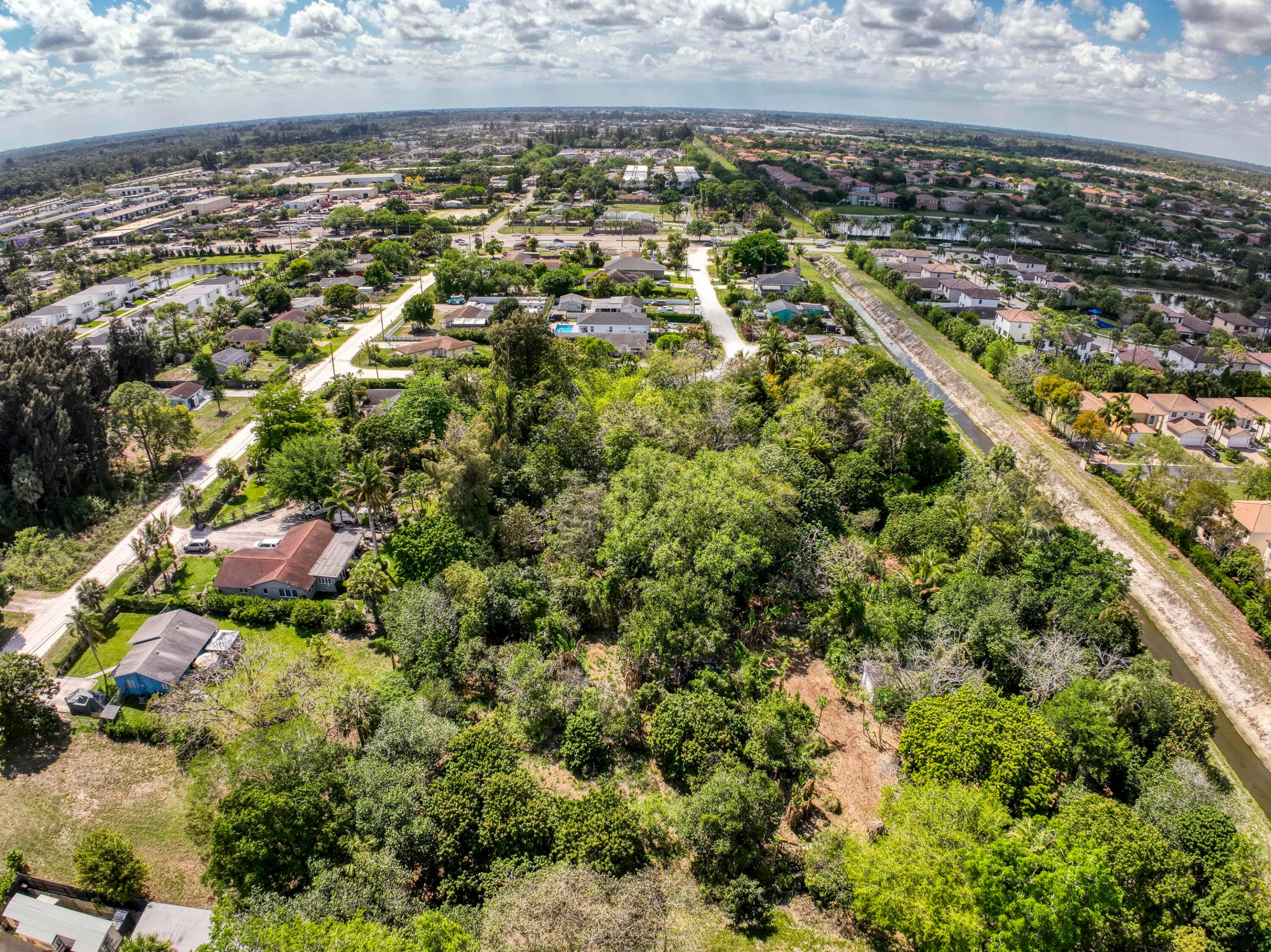 PALM BEACH FARMS CO 3 - Land