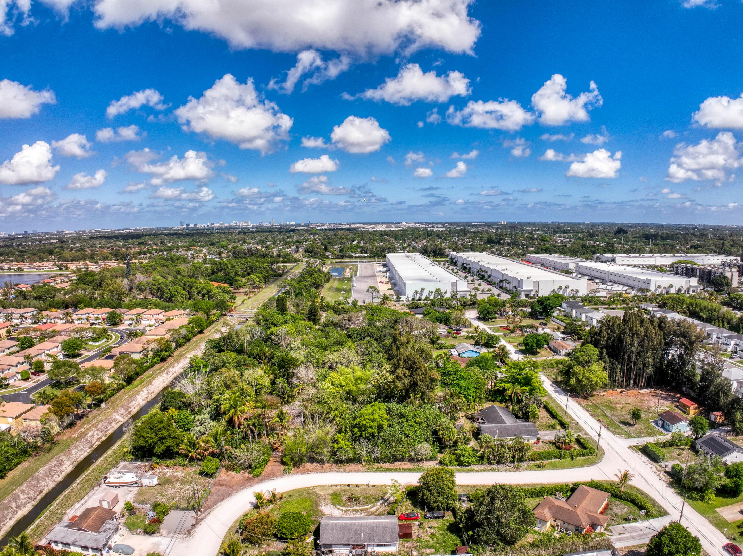 PALM BEACH FARMS CO 3 - Land