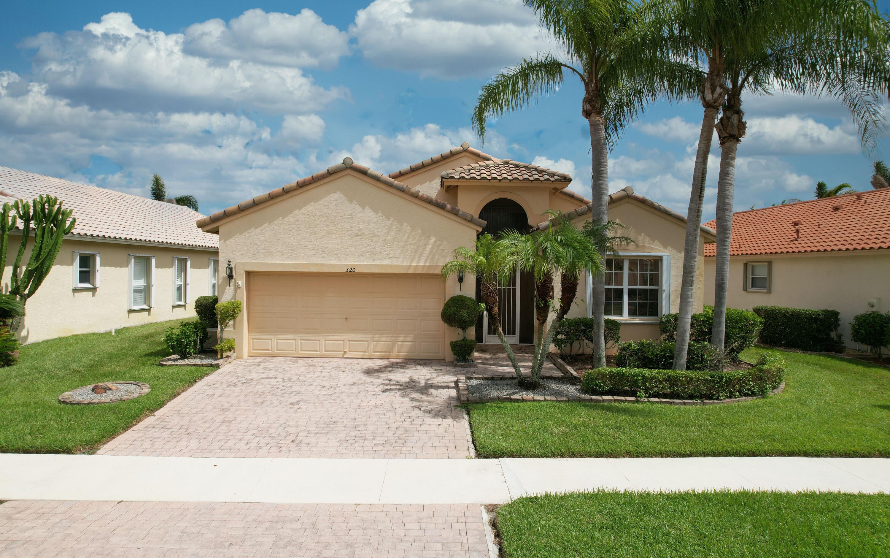 320 NW MILLPOND Lane