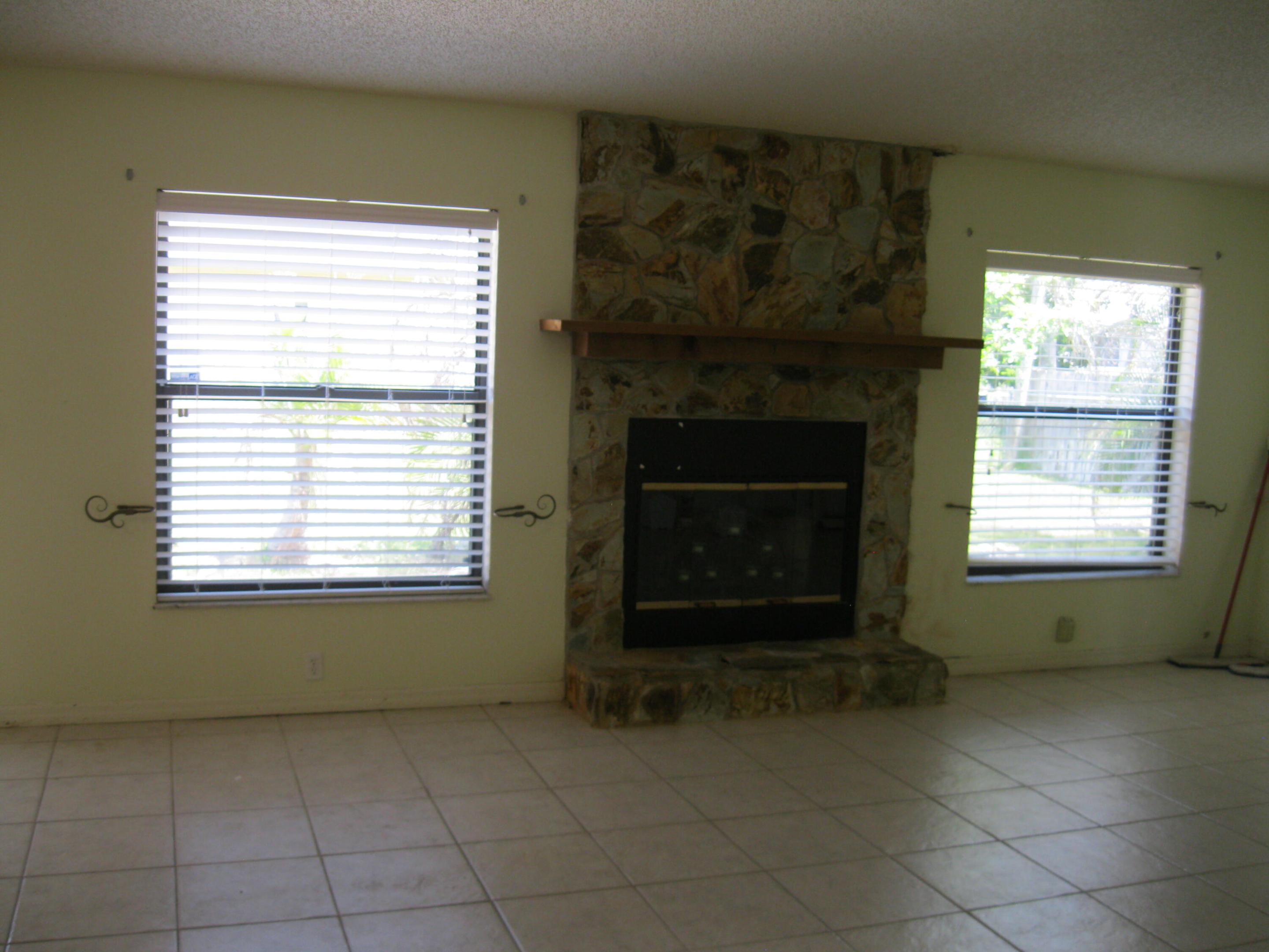 PORT ST LUCIE SECTION 35 - Residential
