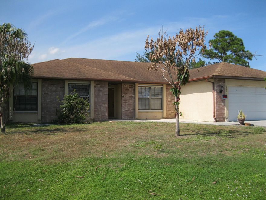 Come see this wonderful home with so much potential. This is an estate sale with motivated sellers. They have priced this to sell quickly with no repairs. Great floorplan with cathedral ceilings, tile throughout, formal dining room & breakfast nook, large living room with a stone fireplace. She needs somebody to love her!
