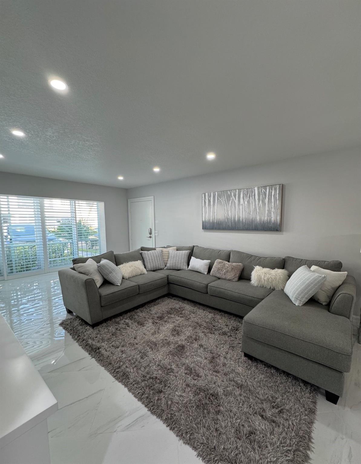 6379 Bay Club Dr 2