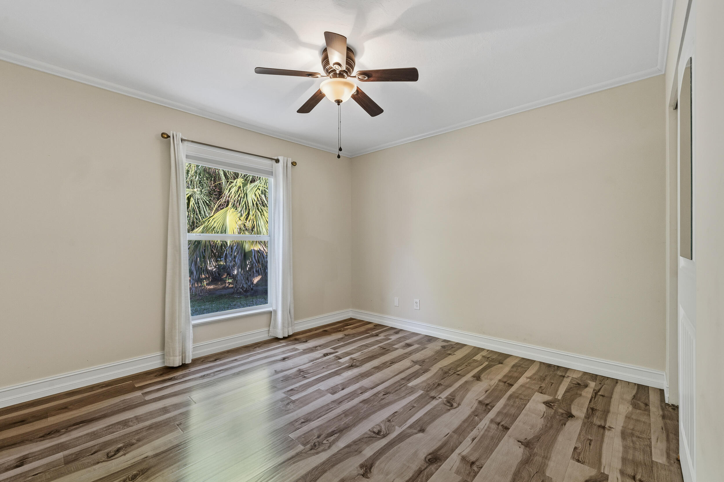 Johns Composite Mino - Residential