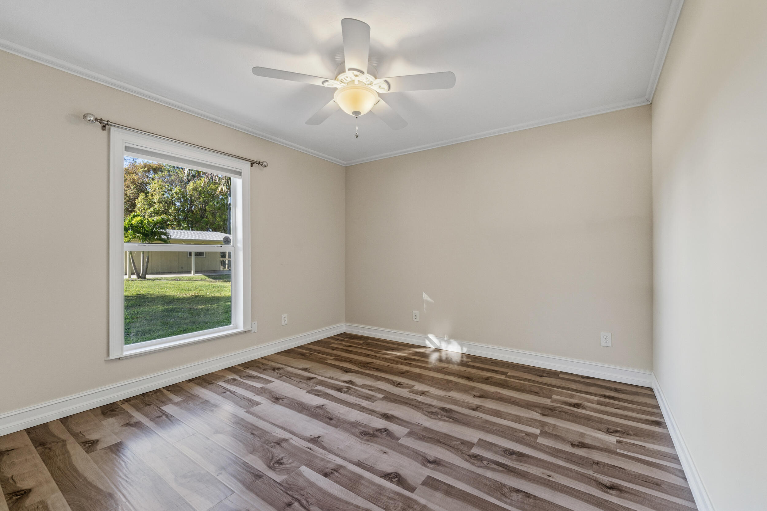 Johns Composite Mino - Residential