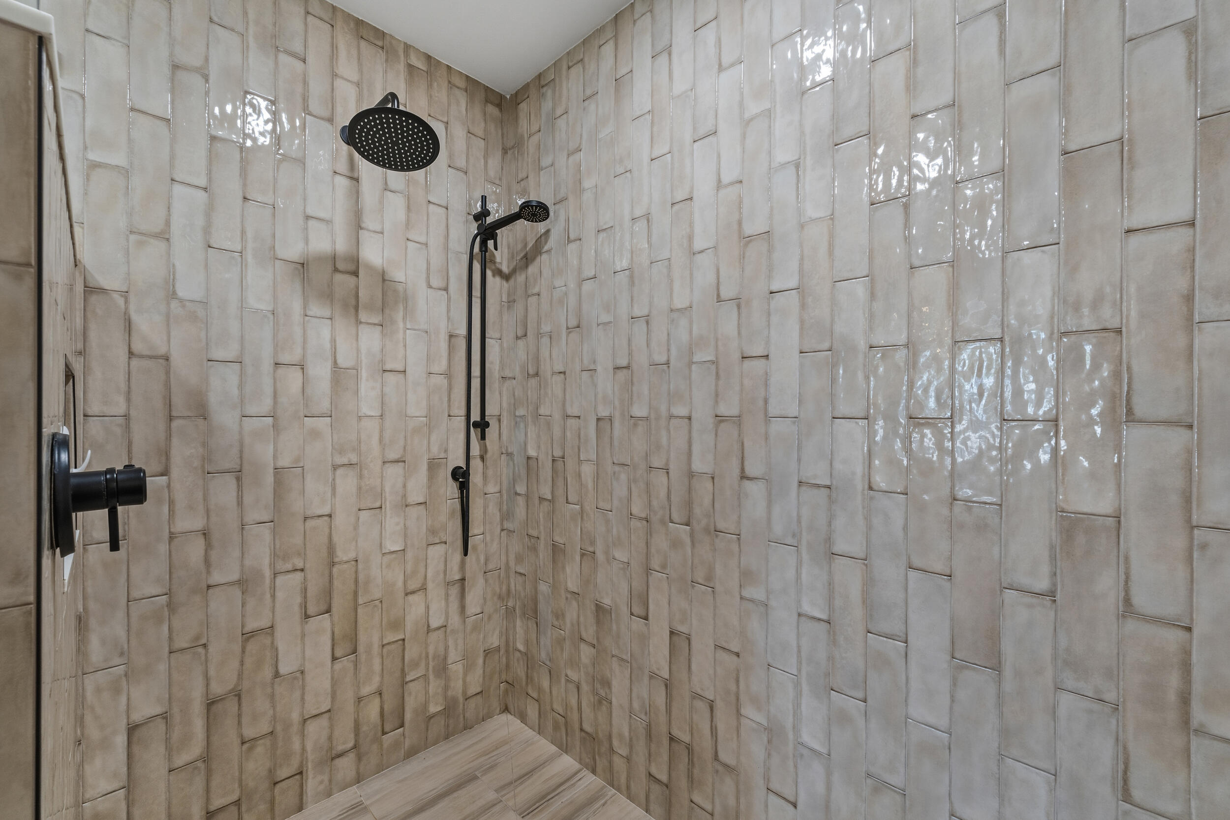 Johns Composite Mino - Residential