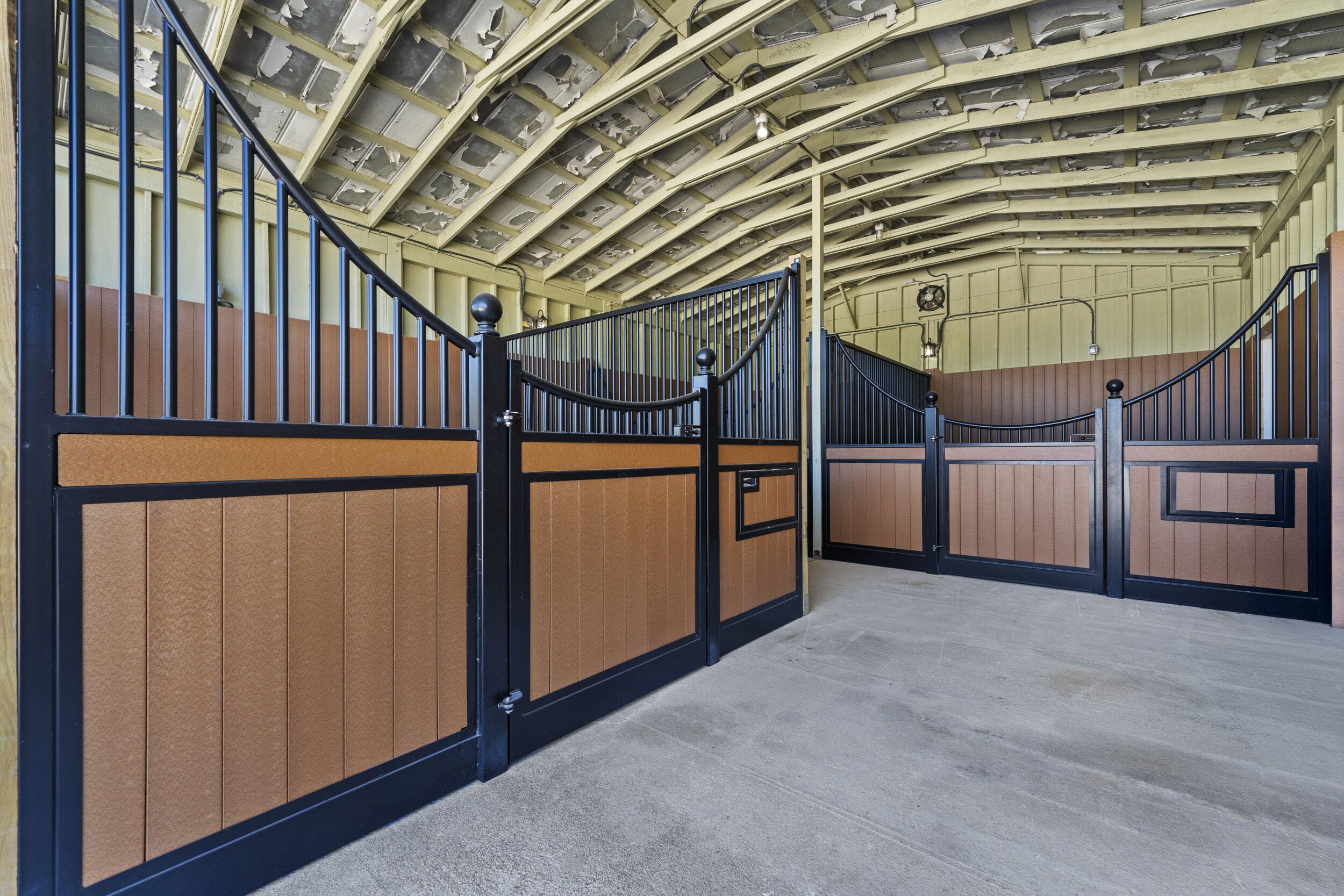 Johns Composite Mino - Residential