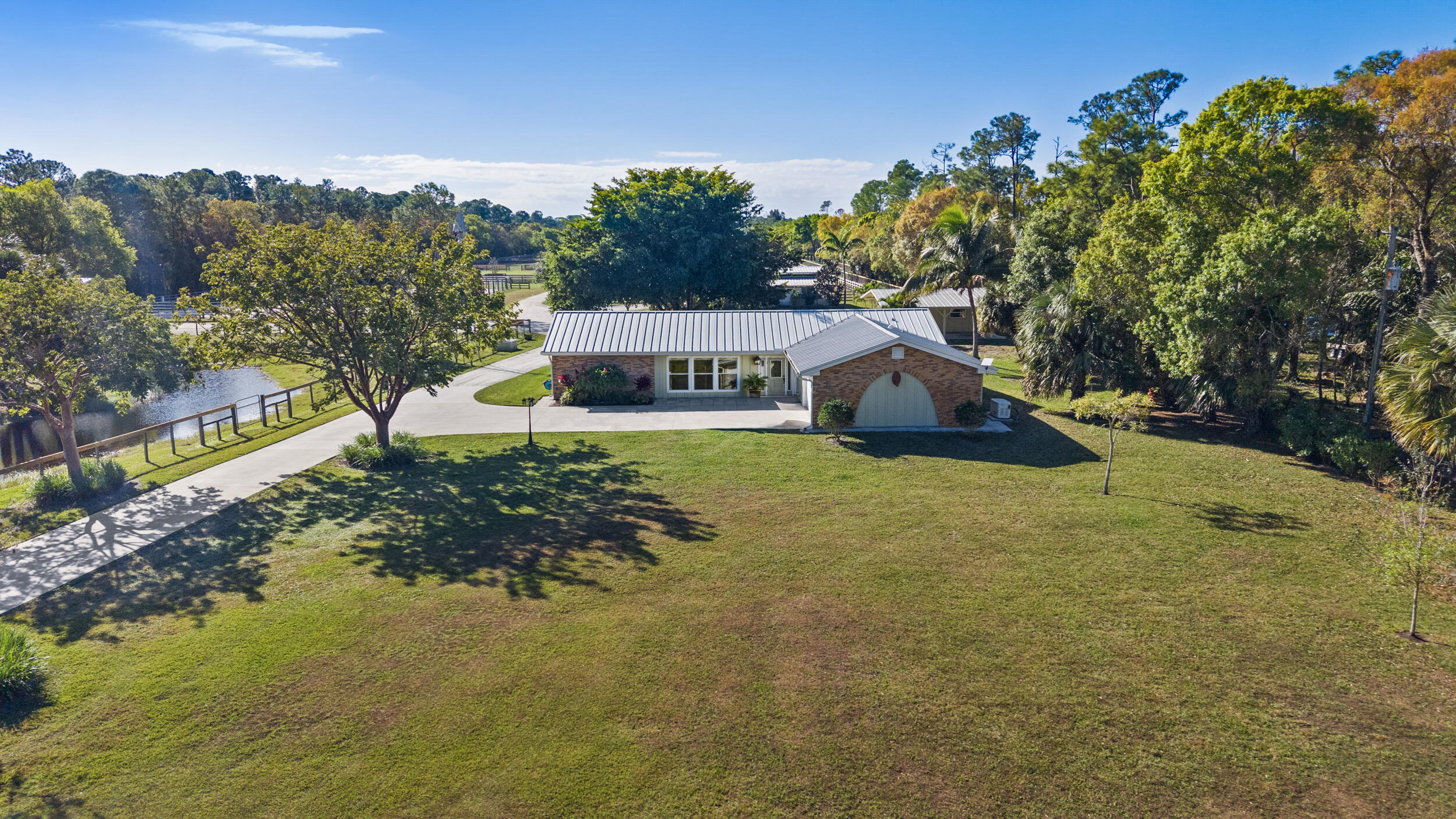 Johns Composite Mino - Residential