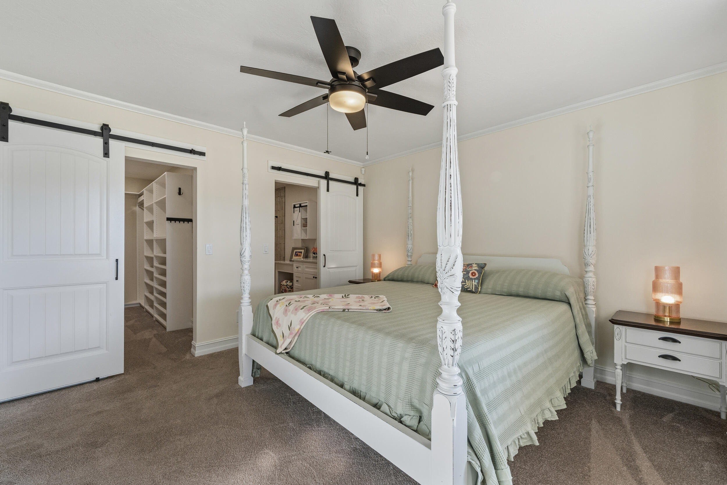 Johns Composite Mino - Residential