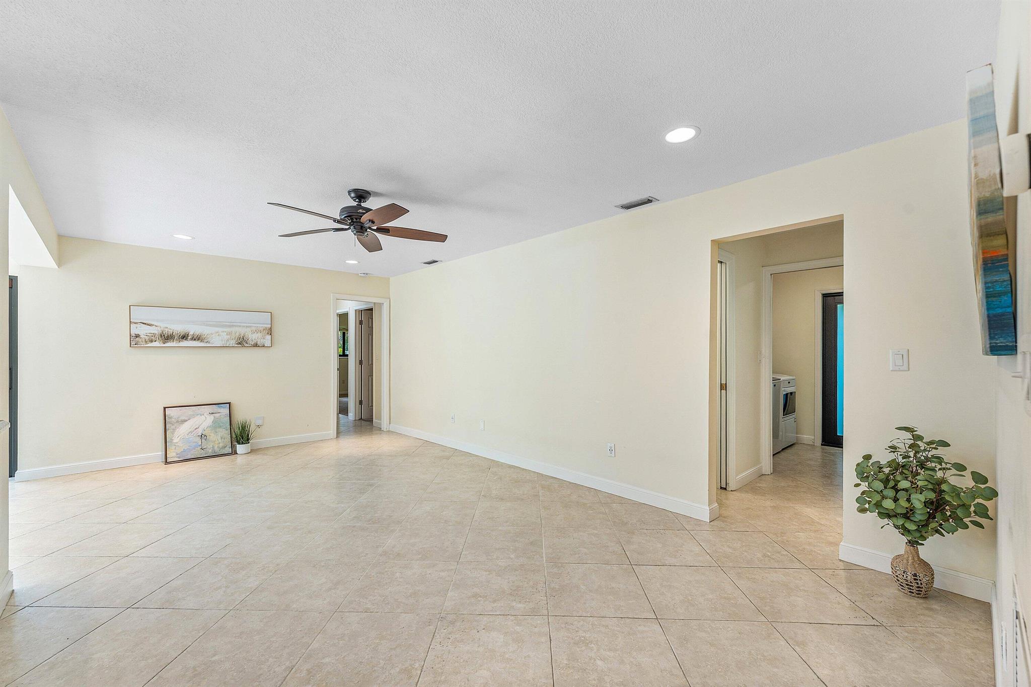 ESTANCIA - Residential