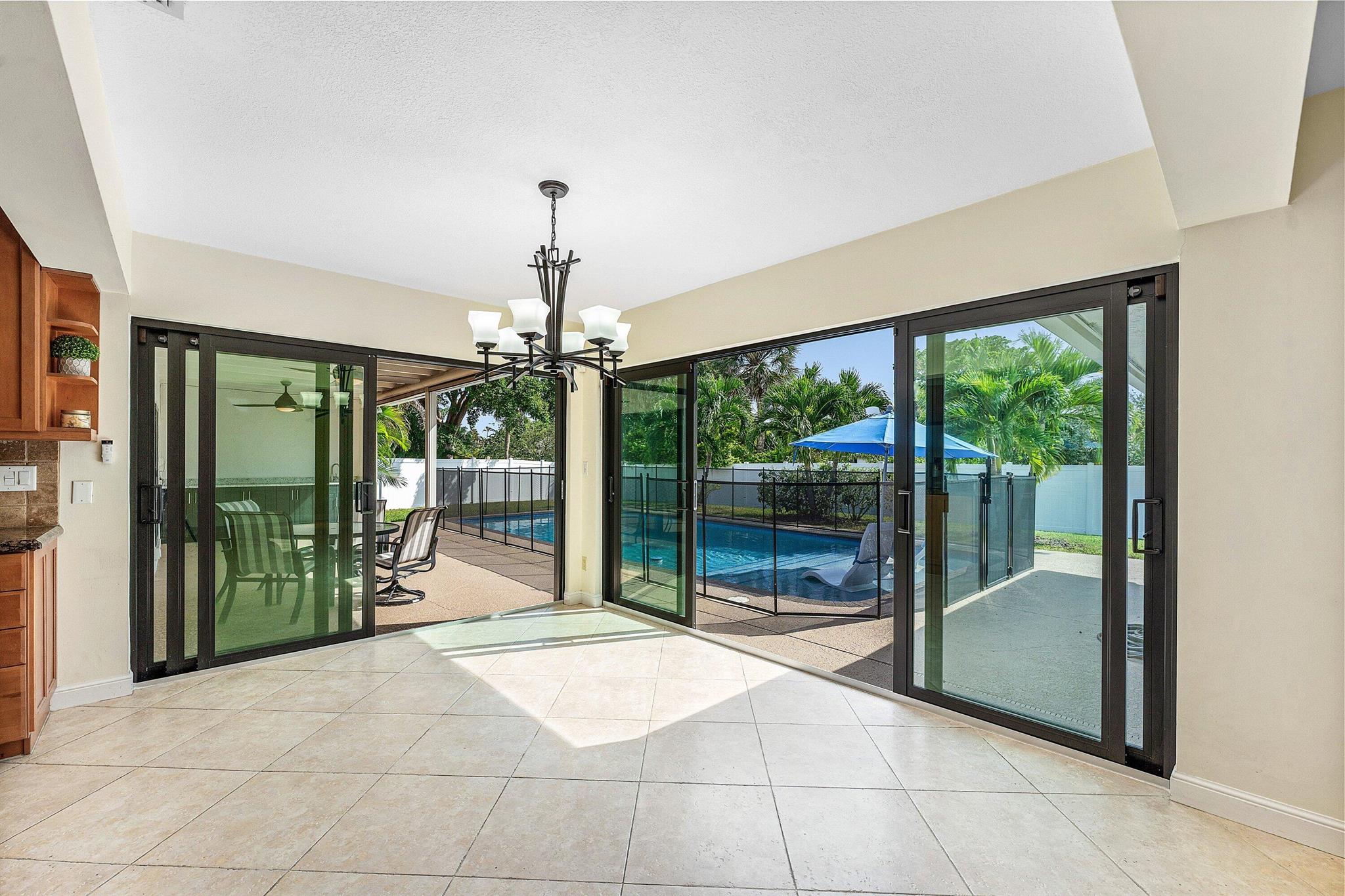 ESTANCIA - Residential