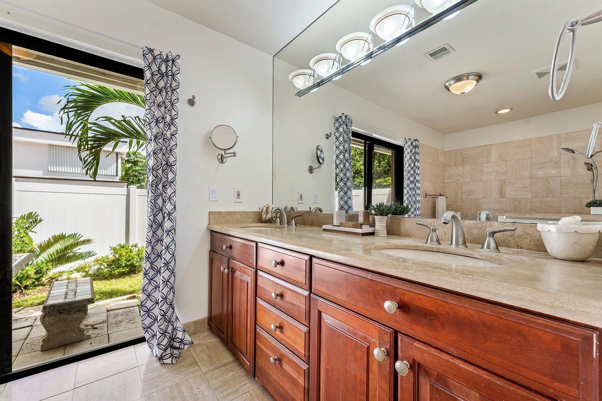 ESTANCIA - Residential