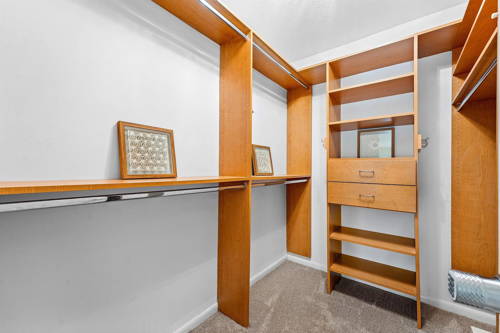 ESTANCIA - Residential