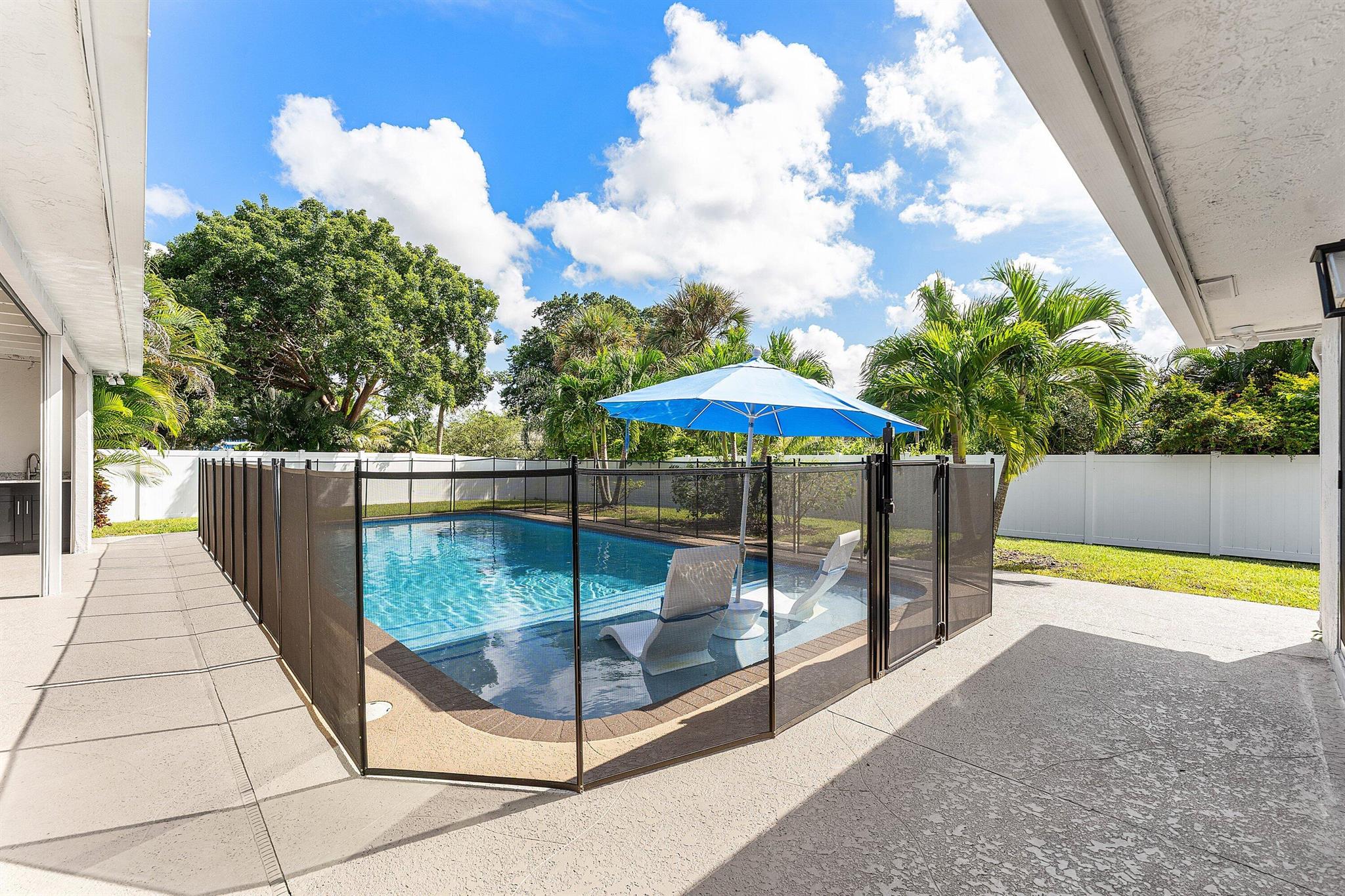 ESTANCIA - Residential