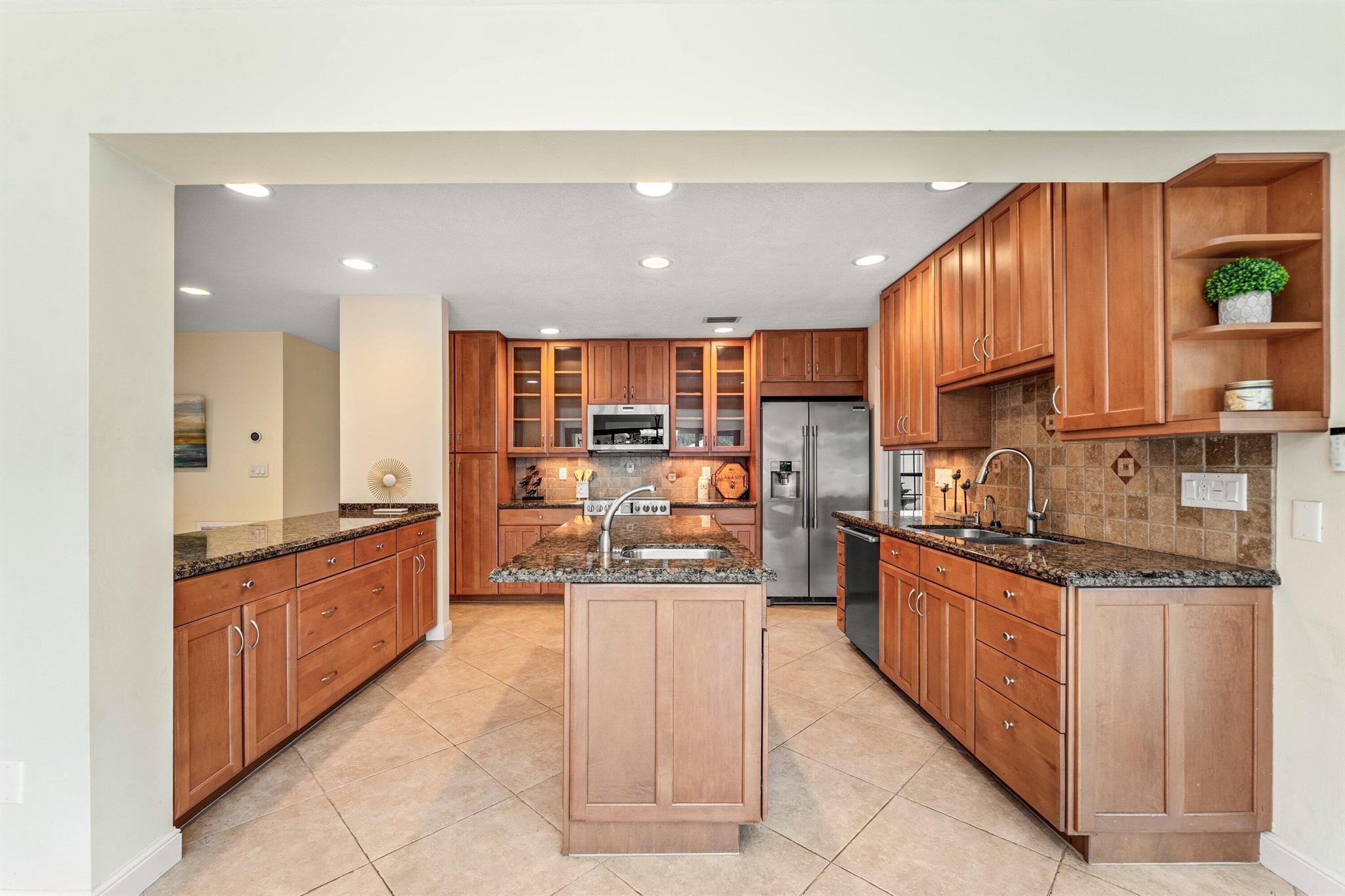 ESTANCIA - Residential