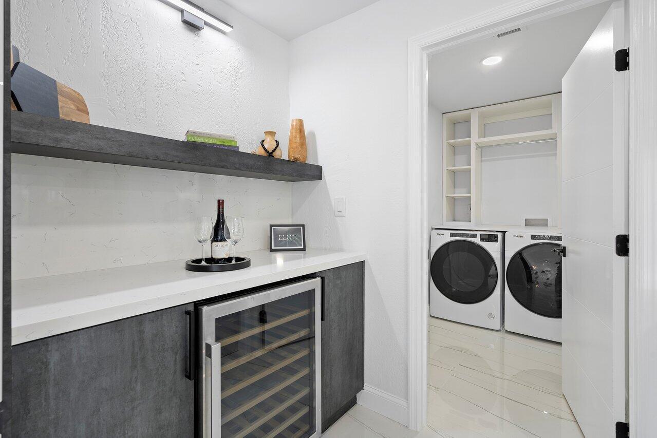 BOCA RATON SQUARE 9 - Residential