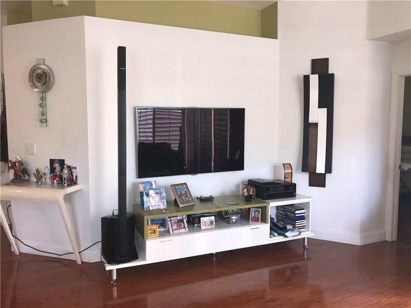 WEST LAKE VILLAGE - Residential