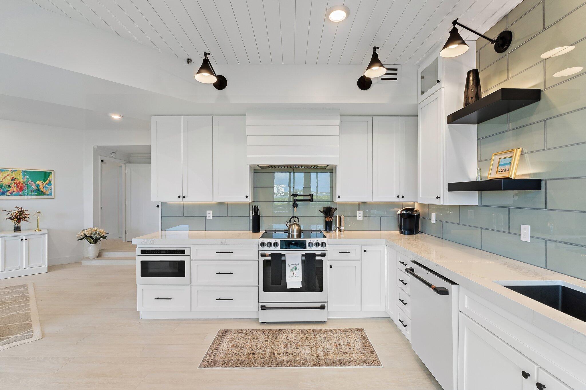 TEQUESTA COVE CONDO - Residential