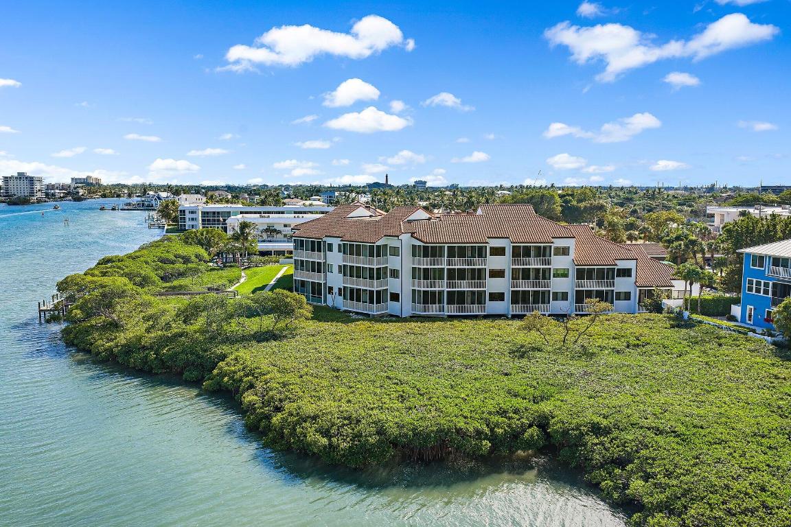 TEQUESTA COVE CONDO - Residential