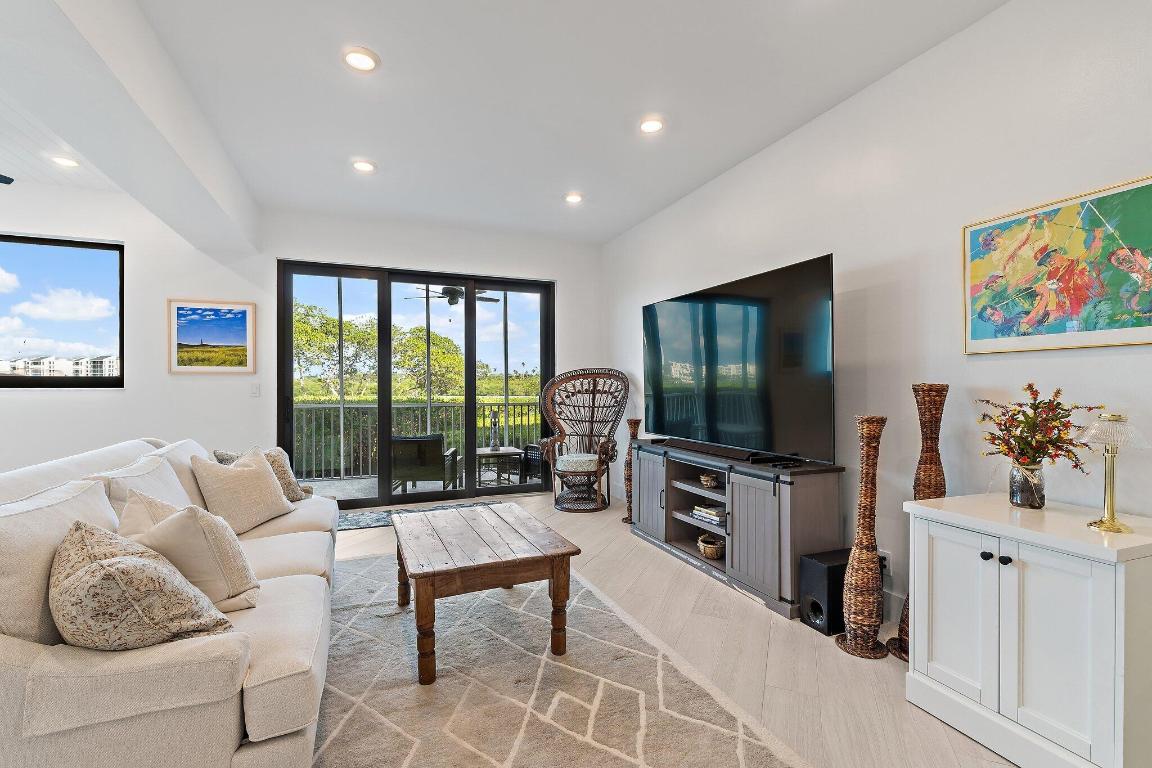 TEQUESTA COVE CONDO - Residential