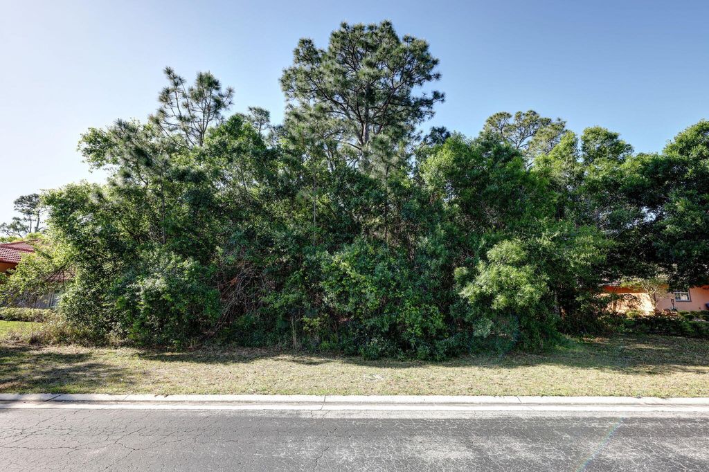 Photo of 9613 Knollwood Lane, Fort Pierce, FL 34951 (MLS # R10974288)
