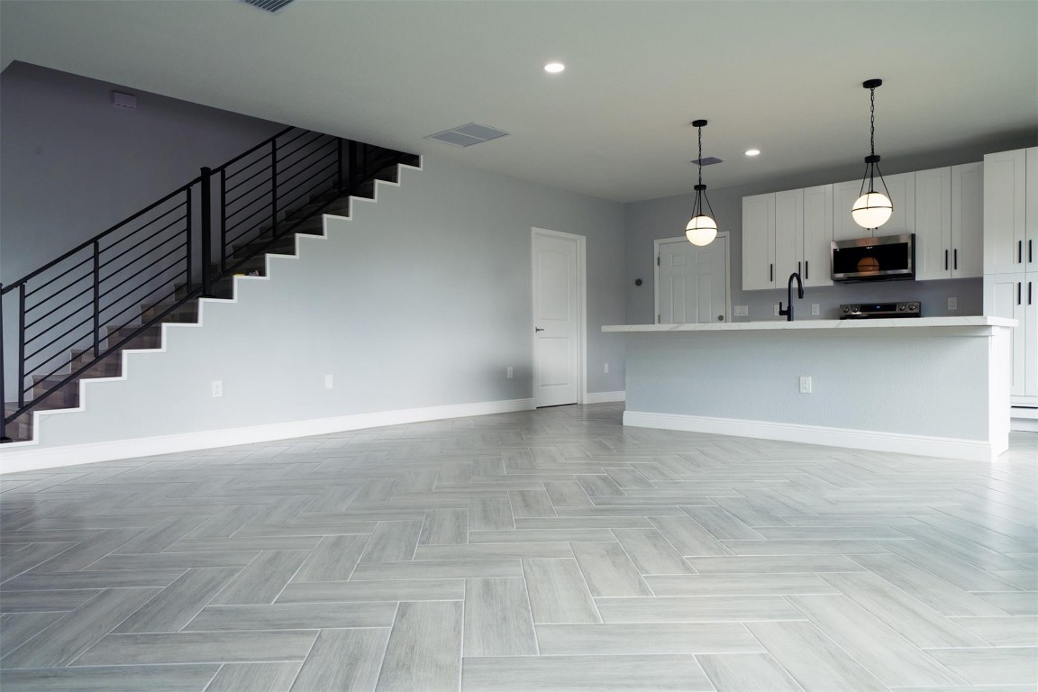 Prospect Gardens 22-26 B - Residential Lease