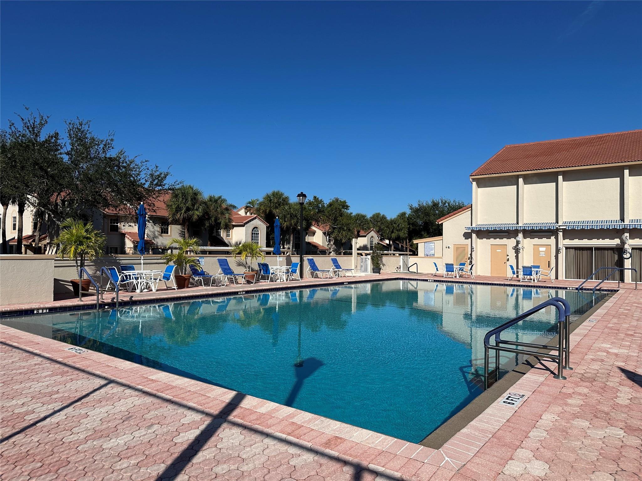 EMERALD POINTE - Residential