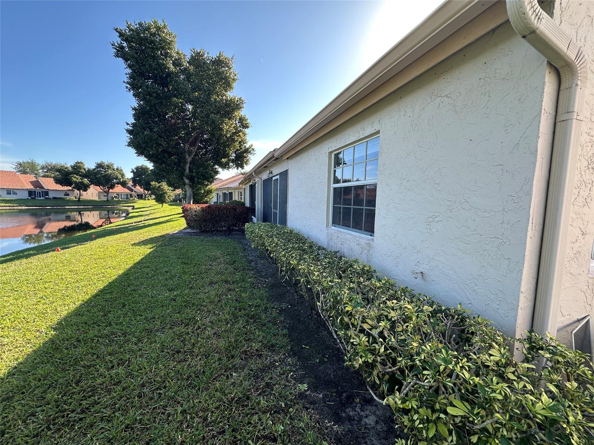 EMERALD POINTE - Residential