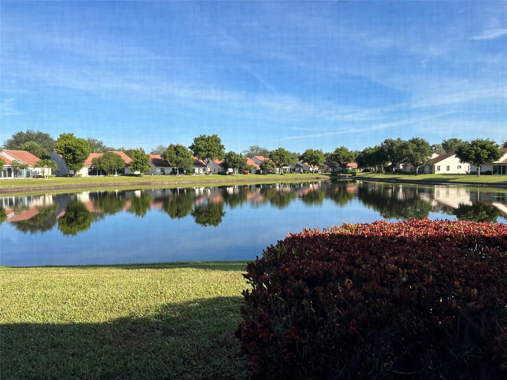 EMERALD POINTE - Residential