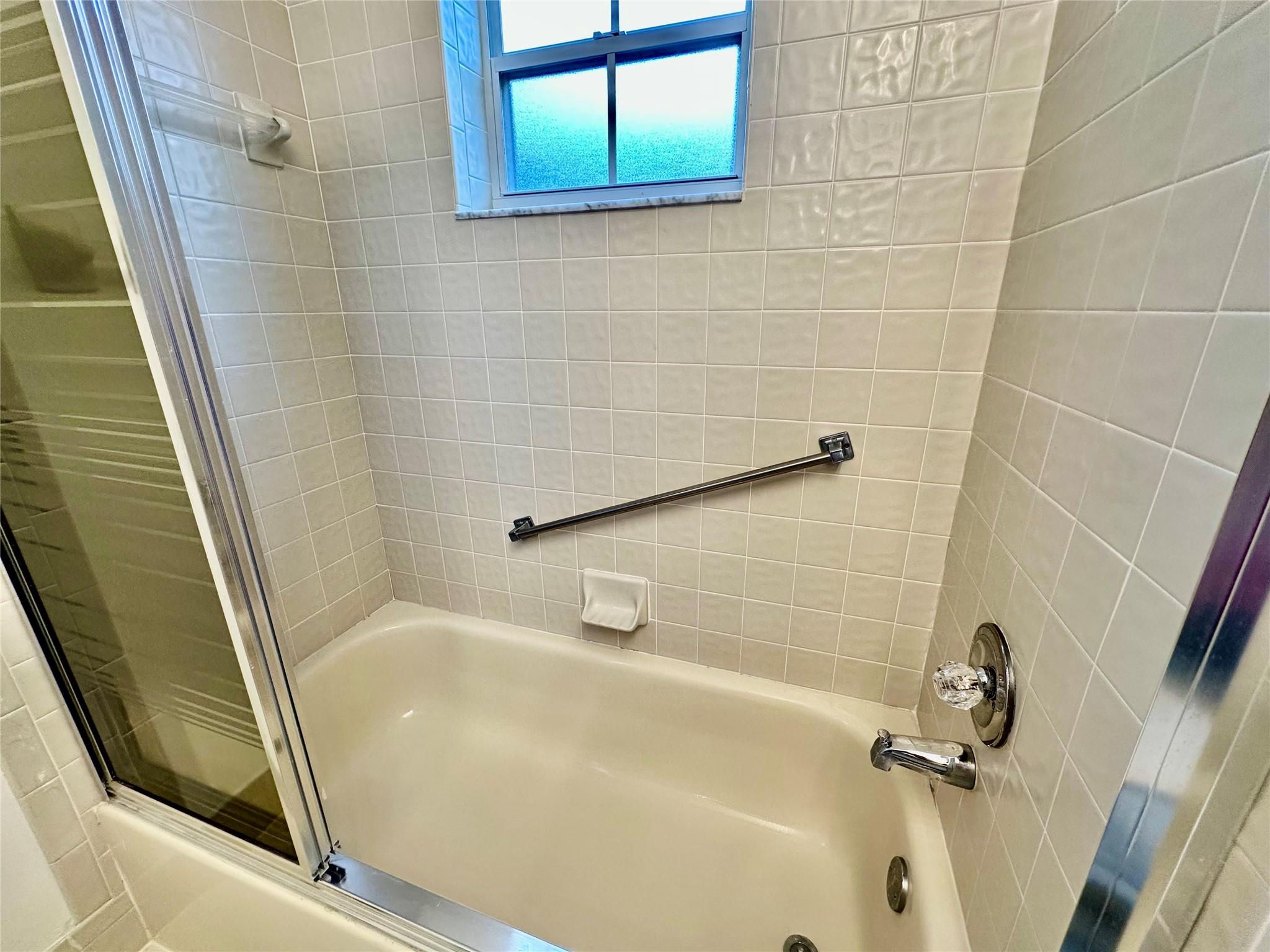 EMERALD POINTE - Residential