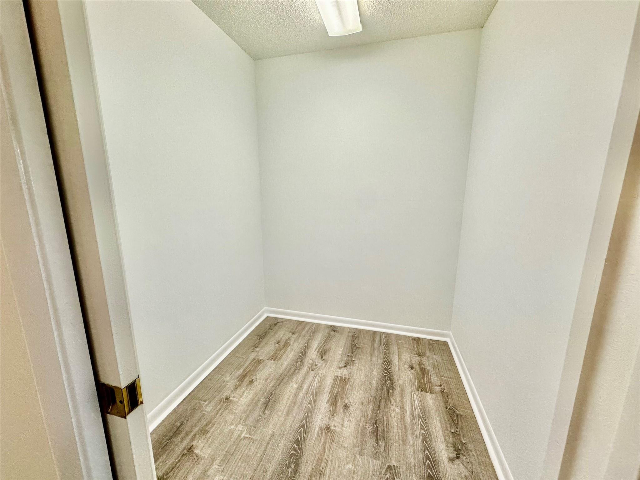 EMERALD POINTE - Residential